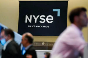 Δείγματα αντίδρασης στη Wall Street- Στόχος τα εβδομαδιαία κέρδη