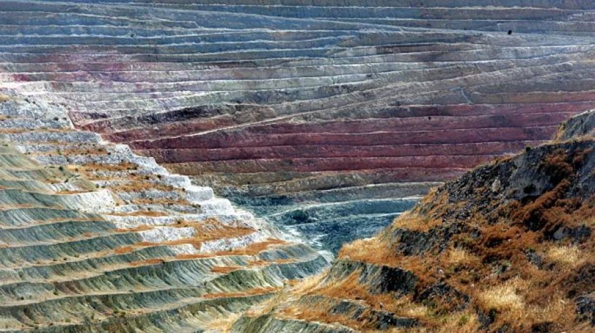 Επενδύσεις 1,7 δισ. ευρώ ο εξορυκτικός κλάδος την τετραετία 2017-2020