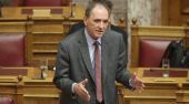 Μεγάλη μείωση καταθέσεων στα πόθεν έσχες του Σταθάκη