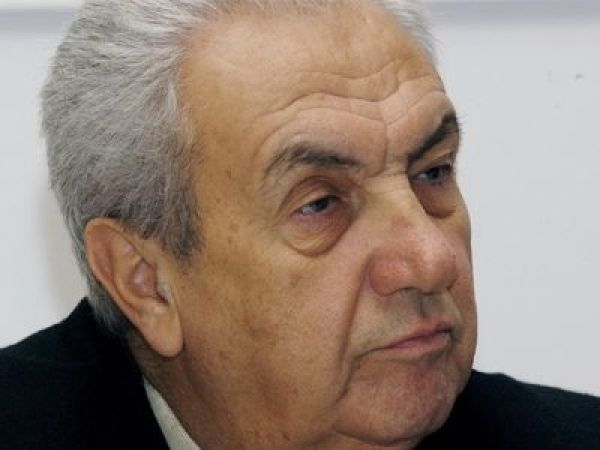 Ο Κοντομηνάς στο... τιμόνι των «4 τροχών»