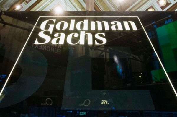Goldman Sachs: Η ανακεφαλαιοποίηση θα καταστήσει τις τράπεζες φτηνότερες