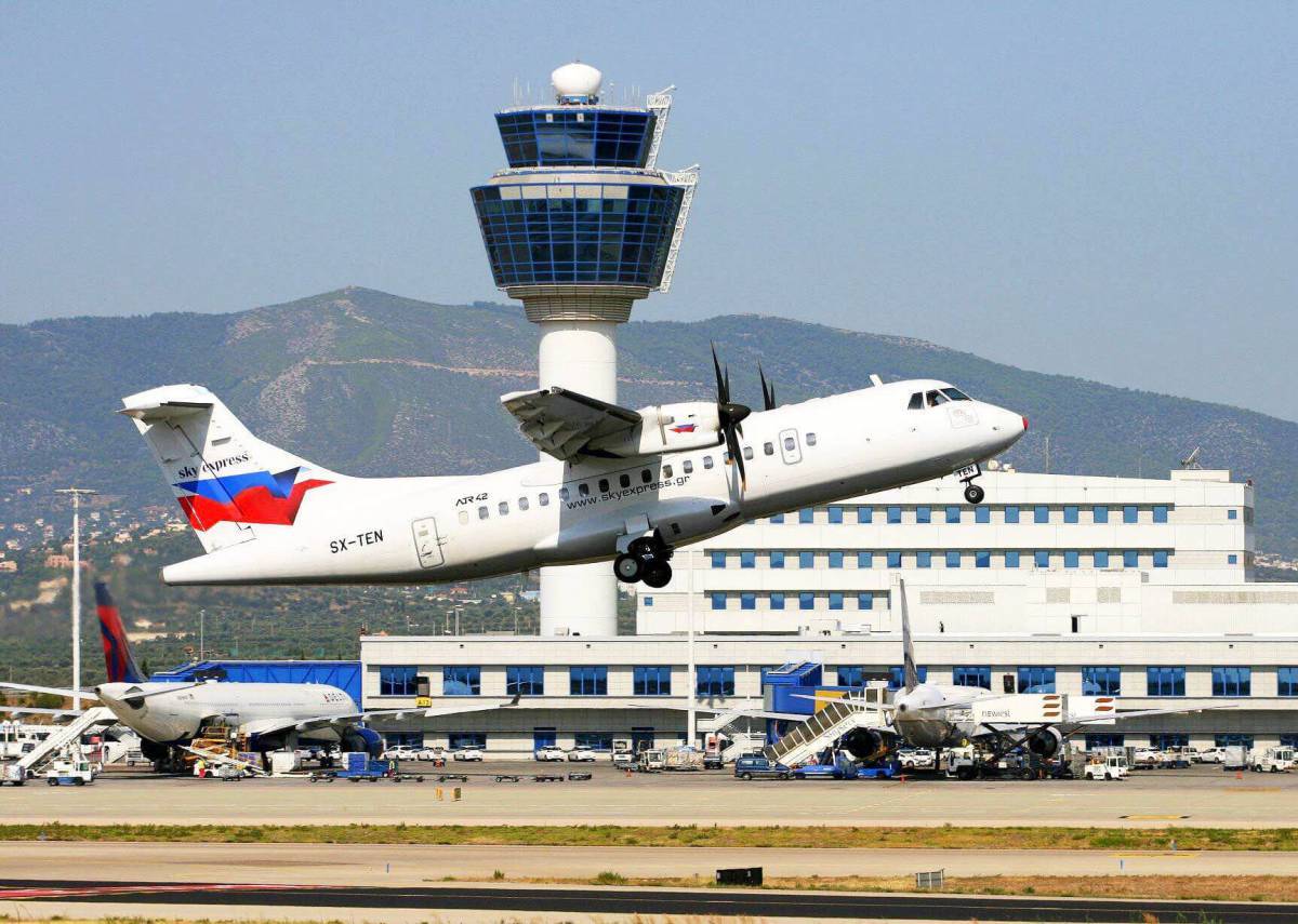 Η SKY express συνεργάζεται με την American Airlines