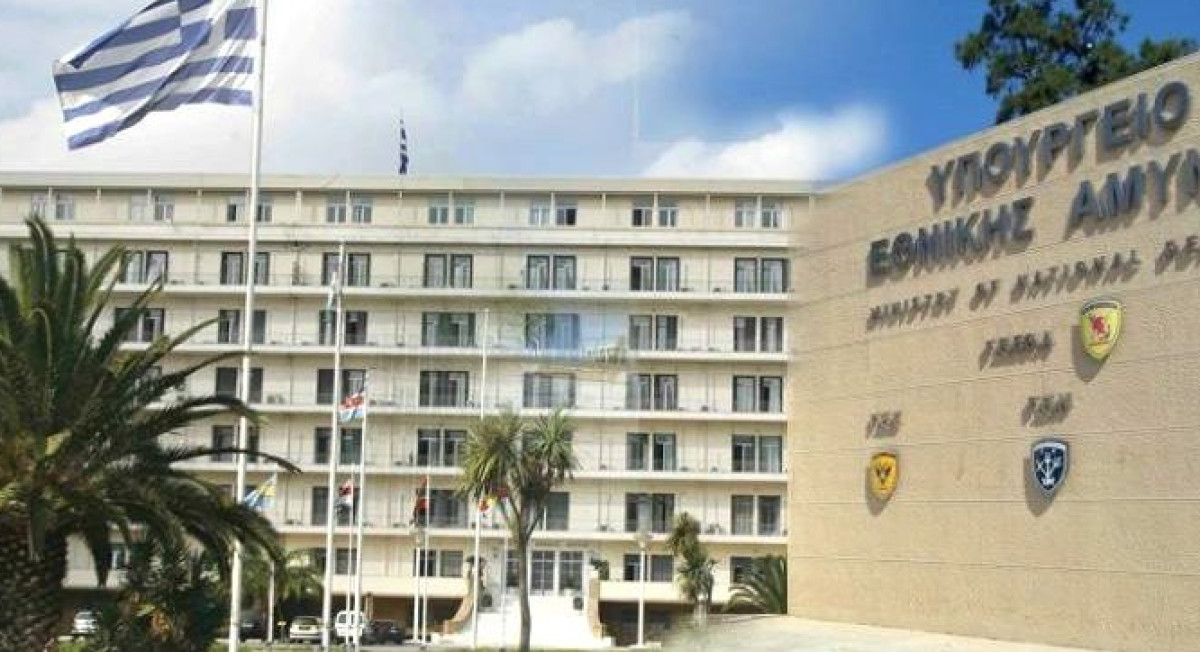 Ένοπλες Δυνάμεις: Εκτός οργανικών θέσεων 581 υπαξιωματικοί με ειδικά προνόμια