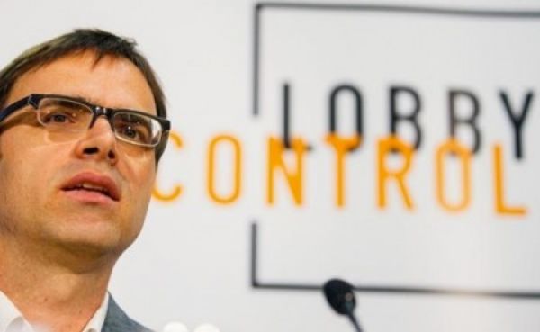 Οργιάζουν τα Lobby στο Βερολίνο - SOS από τη ΜΚΟ Lobby Control