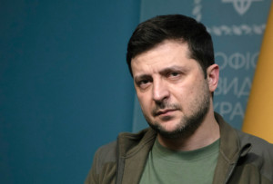 Ζελένσκι: Θα ζητήσει ενίσχυση της στήριξης από τη G7 εν μέσω διχασμού και πρόωρης αποχώρησης Τραμπ