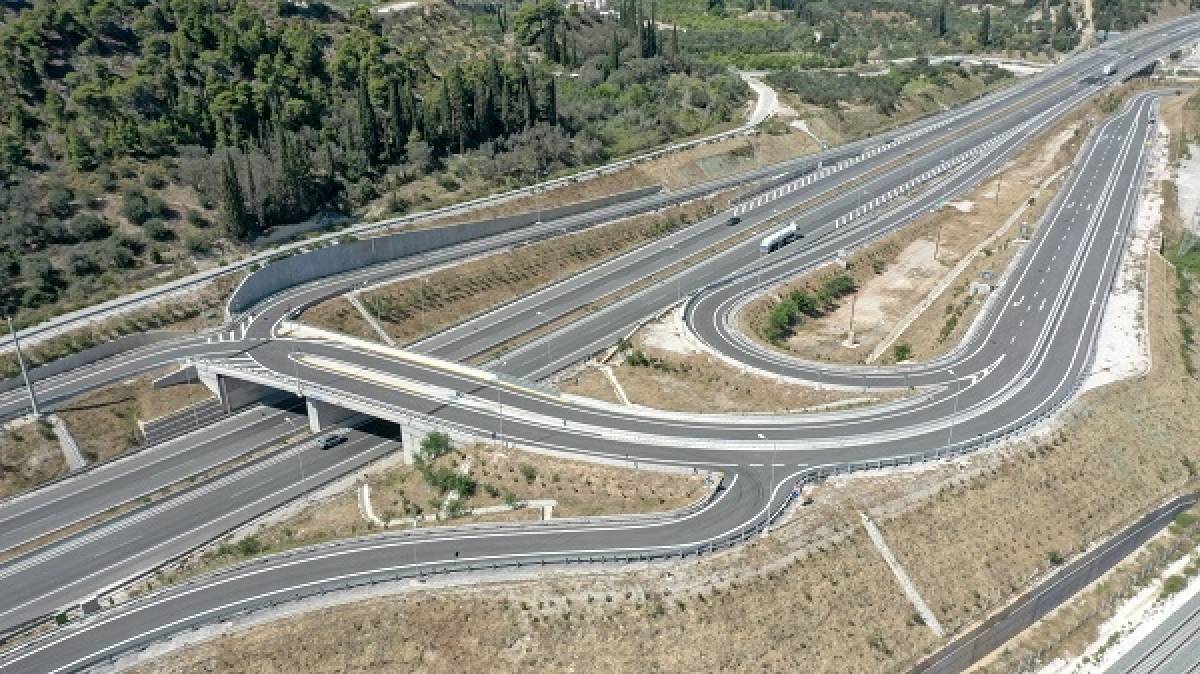 Ολυμπία Οδός: Παραδόθηκε στην κυκλοφορία ο νέος Κόμβος Λυκοποριάς