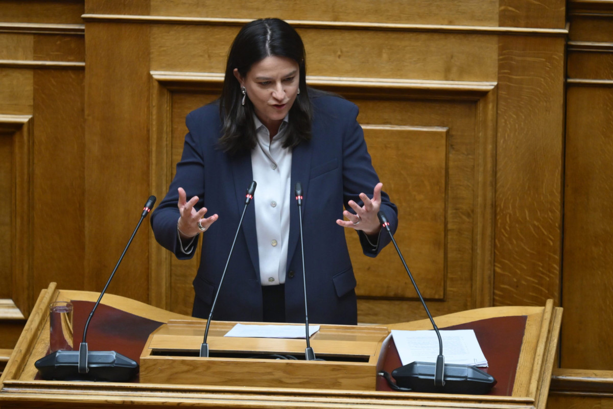 Κεραμέως: «Αποκαθιστούμε μια μεγάλη κοινωνική αδικία» – Οι 4 αλλαγές στις συντάξεις χηρείας