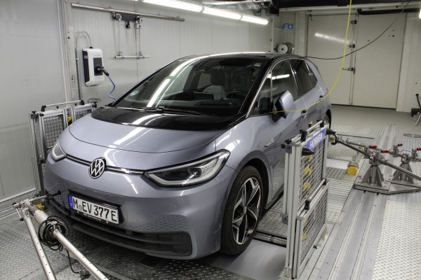 Oι τεχνικοί του ADAC δίνουν εύσημα στο Volkswagen ID.3.