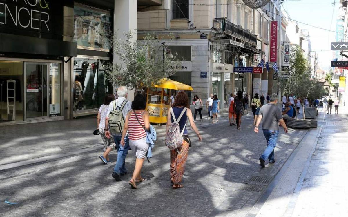 Νέα δημοσκόπηση: Εντείνεται η ανησυχία των πολιτών για την πανδημία
