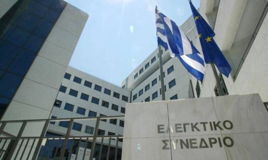 «Κόπηκαν» τρεις από τους 25 προμηθευτές μασκών