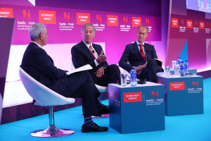 Reiter (Vodafone): Η Ευρώπη πρέπει να δημιουργήσει τις κατάλληλες προϋποθέσεις για στοχευμένες επενδύσεις
