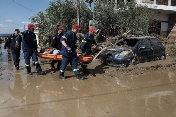 Σύμπνοια Ελλήνων ευρωβουλευτών στην ...ζητιανιά για την Εύβοια!