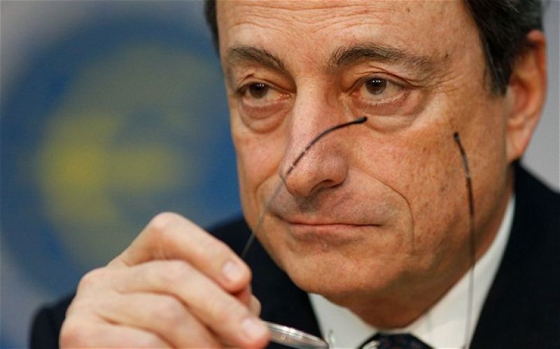 Στα 550 δισ. ευρώ το QE του Μάριο Ντράγκι, σύμφωνα με το Bloomberg