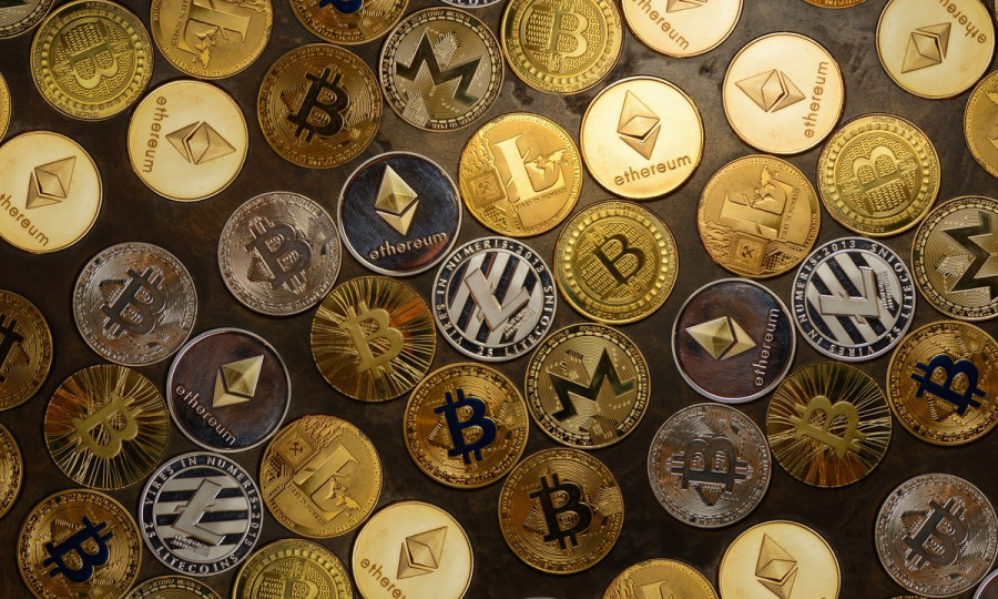 Ανέκτησε το όριο των $27.000 το Bitcoin, παρά την αμερικανική…αγωνία