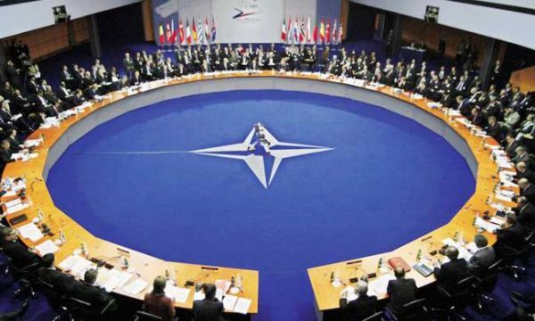 Πρώτη επικοινωνία Στόλτενμπεργκ με Τραμπ για το ΝΑΤΟ