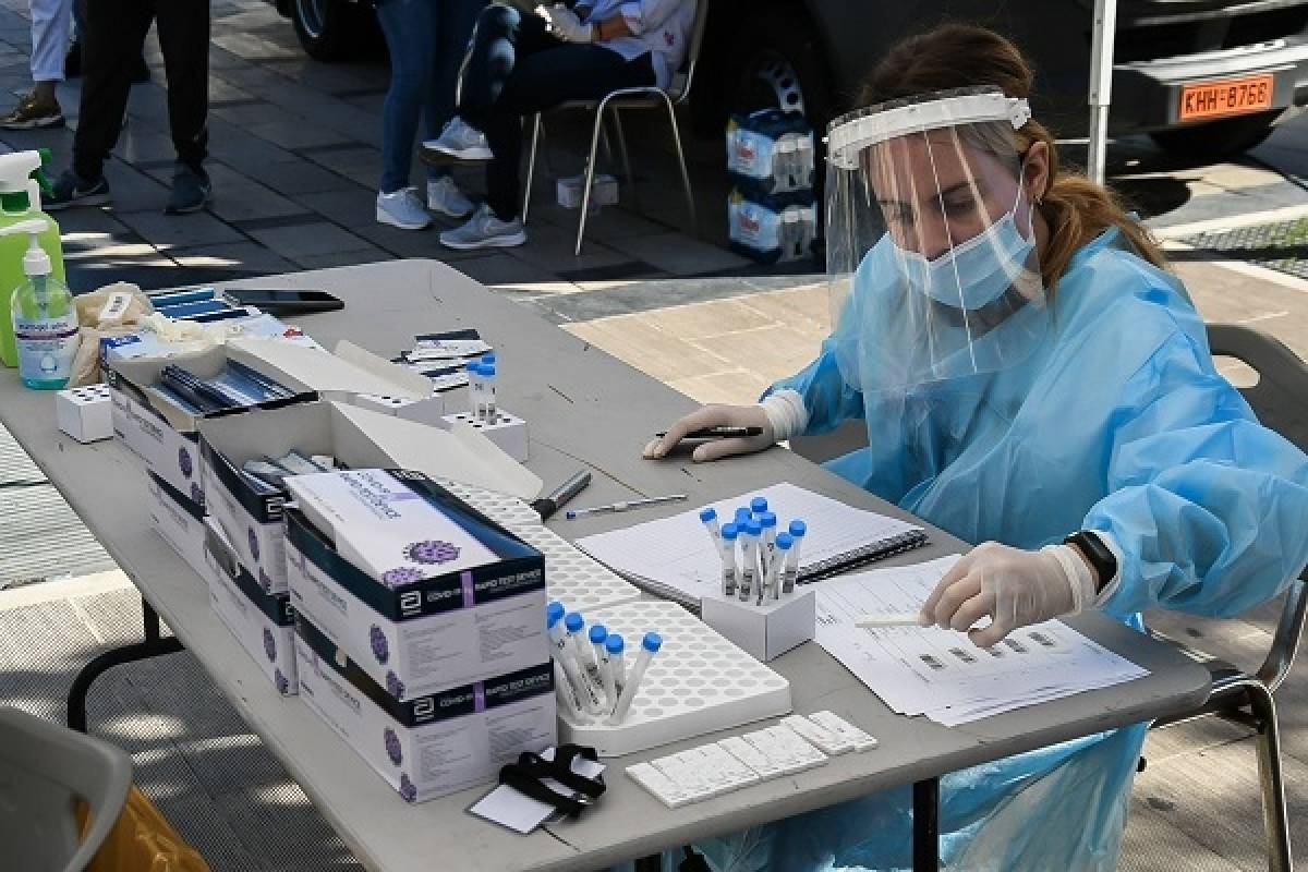 Διασπορά κρουσμάτων: 483 η Θεσσαλονίκη, 396 κρούσματα η Αττική, 125 η Πέλλα