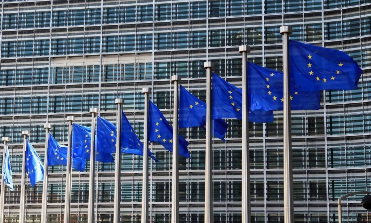 Κομισιόν: Νέες προτάσεις στήριξης της καθαρής και σύγχρονης ναυτιλίας