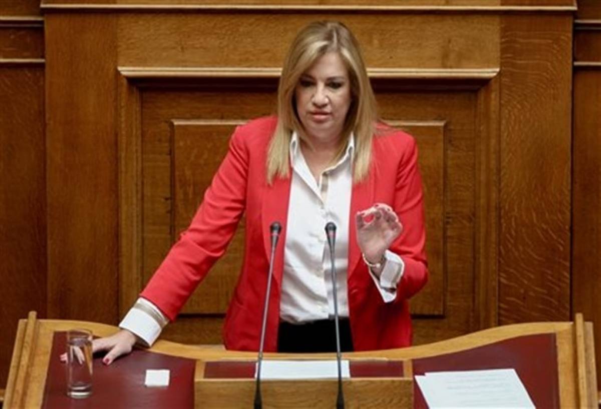 Γεννηματά: Δώστε δωρεάν μάσκες- Προτάσεις για την οικονομία