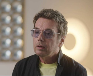 Για ποιο λόγο ο θρυλικός και μοναδικός Jean-Michel Jarre ενώνει τις δυνάμεις του με την Renault