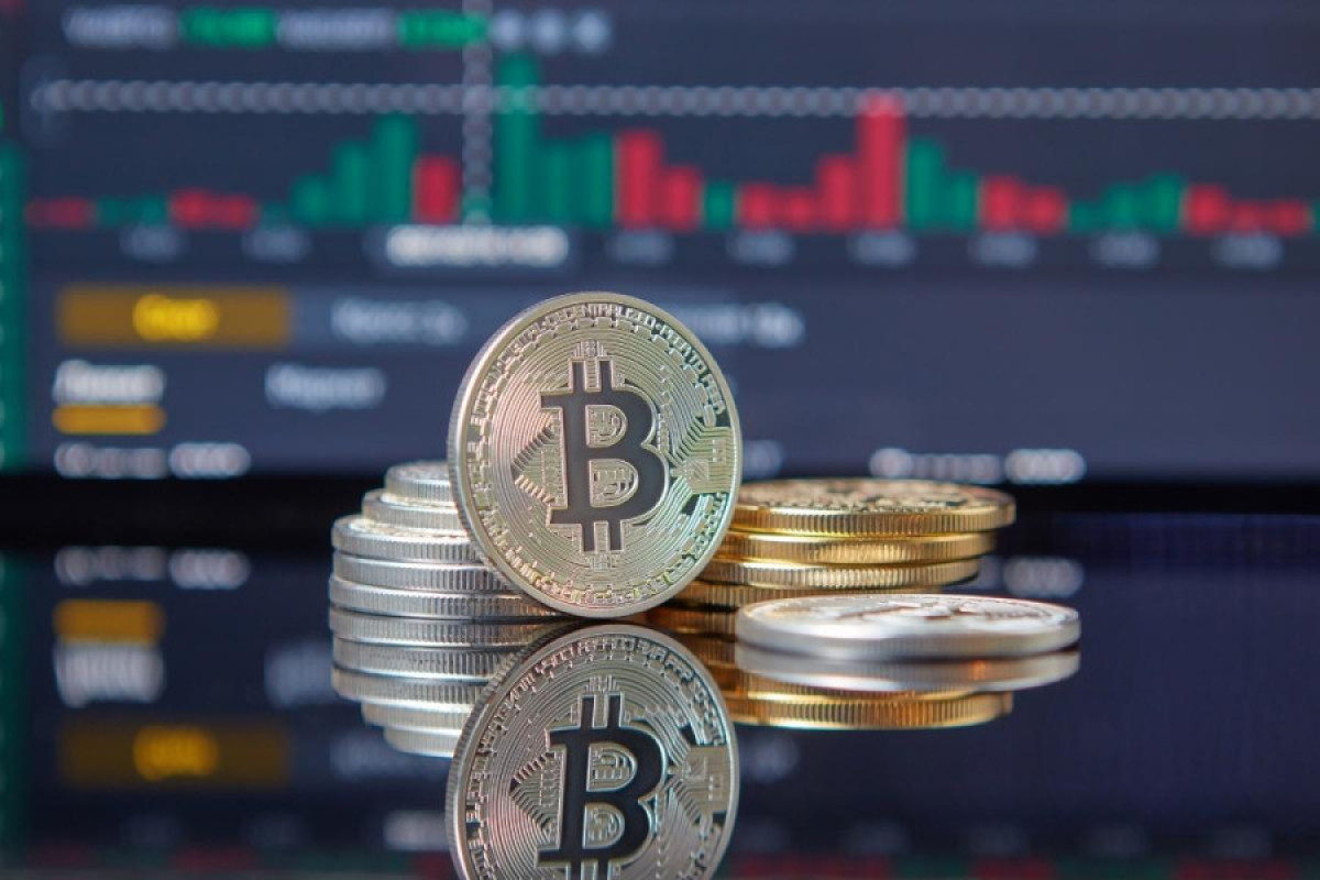 Το Bitcoin «άγγιξε» τα $98.000 μετά από μήνες - 57,5% η κυριαρχία του απέναντι στα altcoins