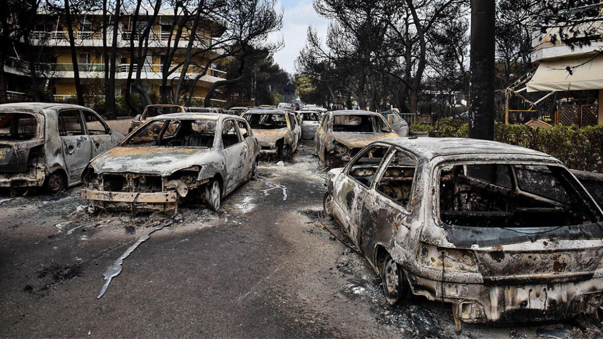 Δίκη-Μάτι: Διακοπή λόγω αιτήματος άρσης ασυλίας της Ρένας Δούρου