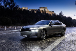 Η BMW i7 των 544 ίππων συστήνεται στην χώρα μας