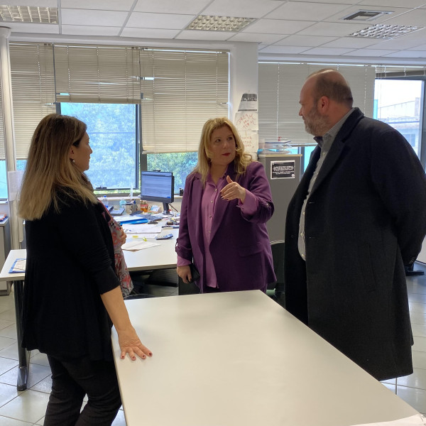 Συρεγγέλα: Στηρίζουμε ουσιαστικά τη γυναικεία εργασία