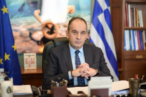 Έκκληση Πλακιωτάκη: Φοράτε μάσκες στα πλοία για ένα ασφαλές καλοκαίρι