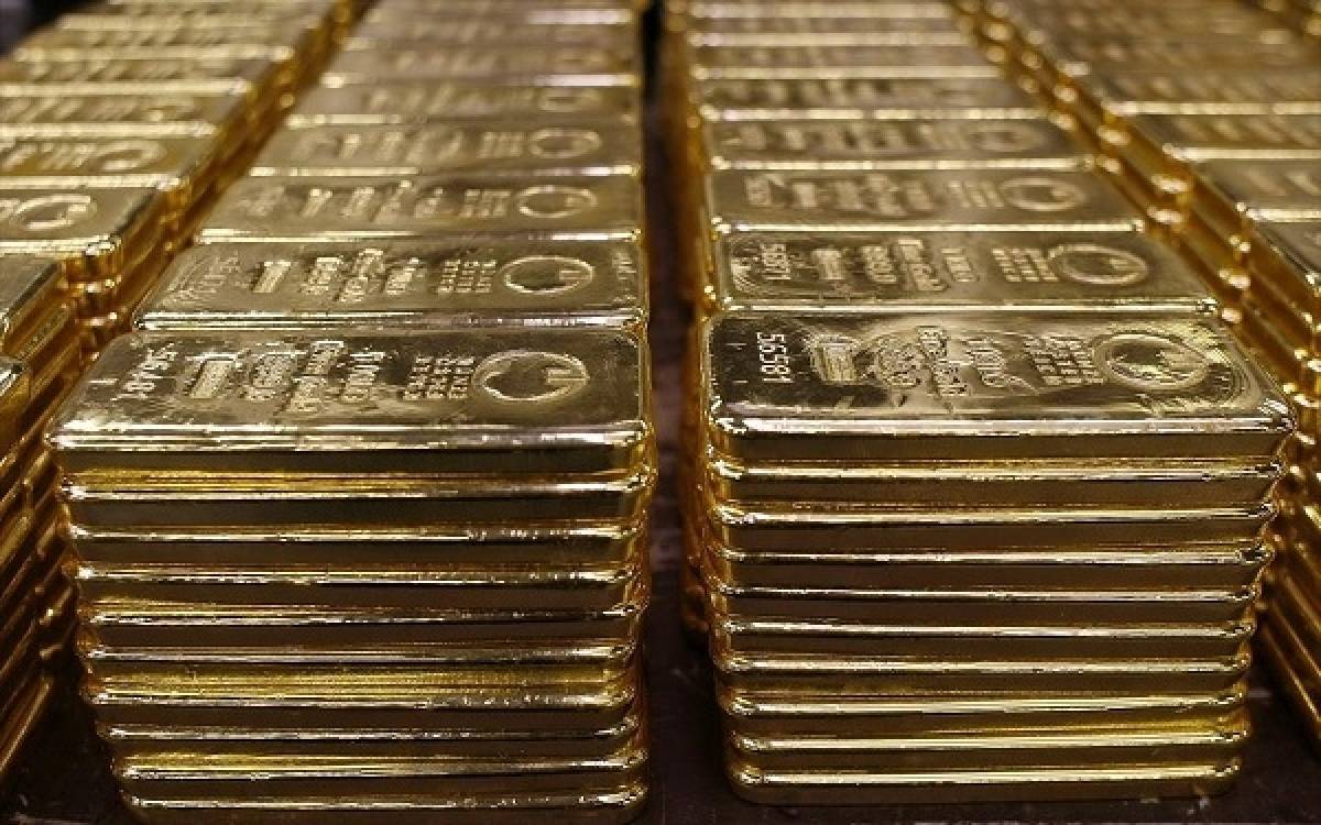 Ήπιες διακυμάνσεις σε πετρέλαιο και χρυσό
