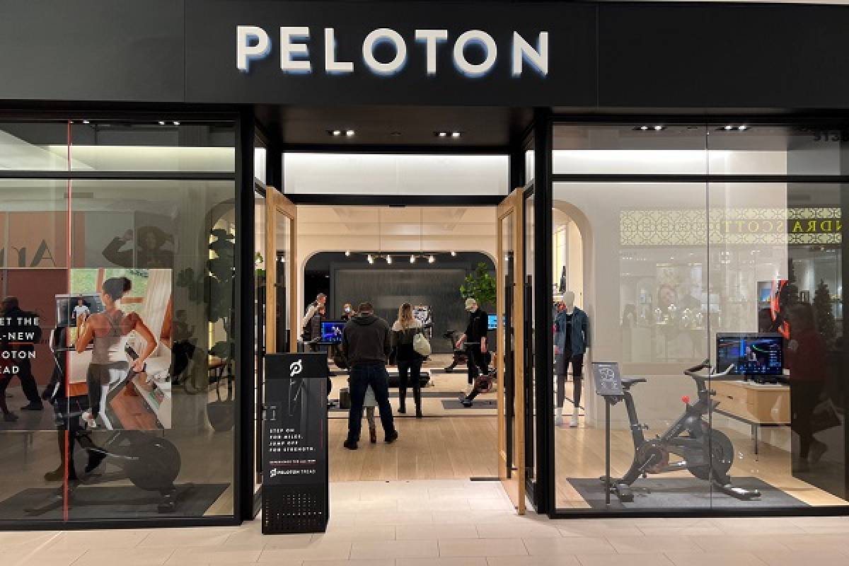Peloton: Μισό δισ. δολάρια έγιναν…καπνός πριν τη «βουτιά» της μετοχής