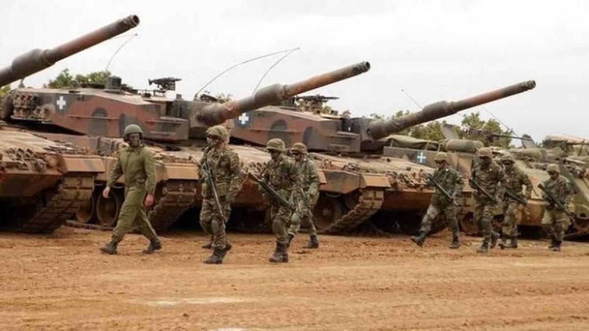 Πολωνία: Επιθυμία αλλαγών στο Σύνταγμα για αύξηση των αμυντικών δαπανών