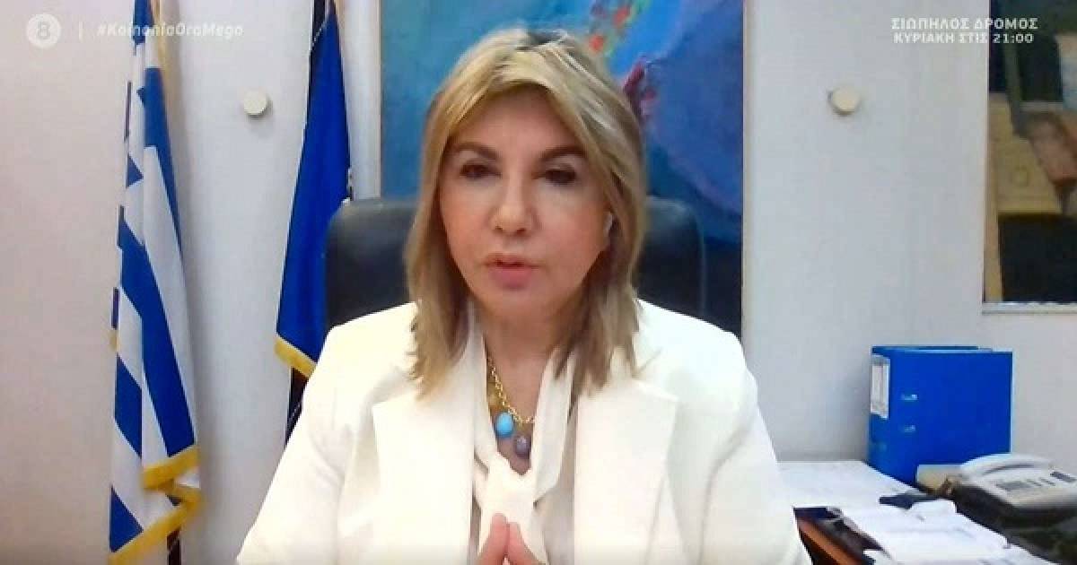 Μακρή: Πιθανόν να ξεκινήσει νωρίτερα η νέα σχολική χρονιά