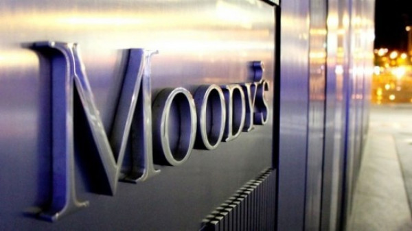 Moody's: Υποβάθμισε τις προοπτικές της Ιταλίας σε αρνητικές
