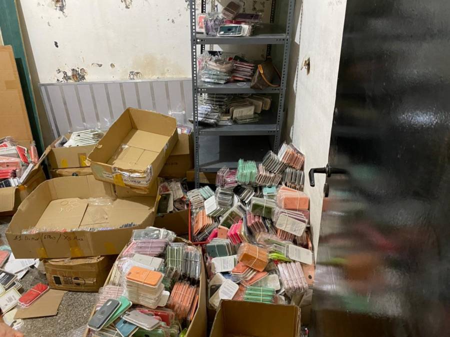 ΔΙΜΕΑ: Κατάσχεση 6.000 θηκών κινητών ως προϊόντα απομίμησης