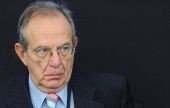 Δεν θα πάει ο Πάντοαν στο Eurogroup
