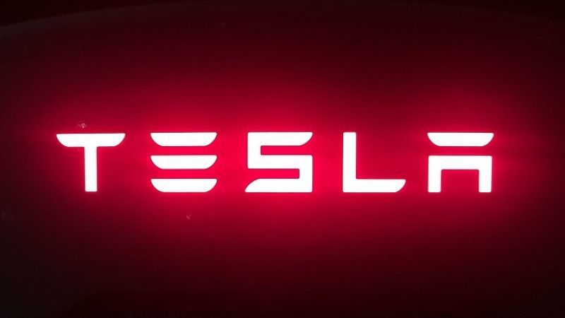 O Δημόκριτος καλωσορίζει την Tesla Greece στο Τεχνολογικό του Πάρκο