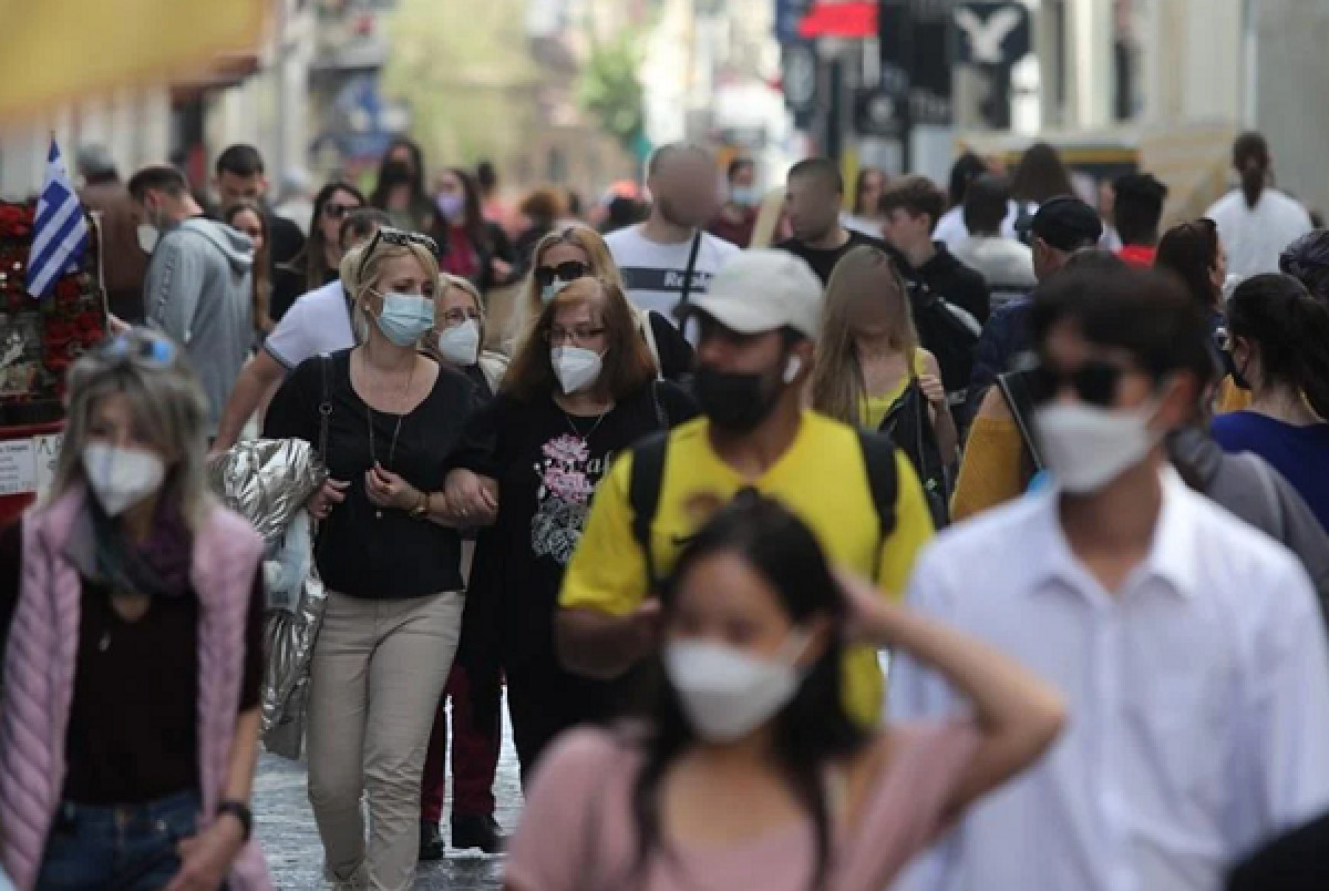 Στο τραπέζι το σενάριο να ξαναγίνουν υποχρεωτικές οι μάσκες