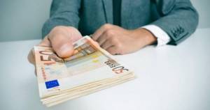 ΤτΕ: Αυξημένη ζήτηση για στεγαστικά και καταναλωτικά δάνεια