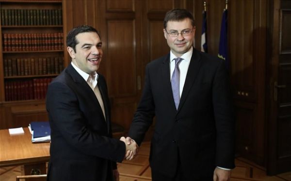 Σε εξέλιξη η συνάντηση Ντομπρόβσκις-Τσίπρα – Η προειδοποίηση του πρωθυπουργού