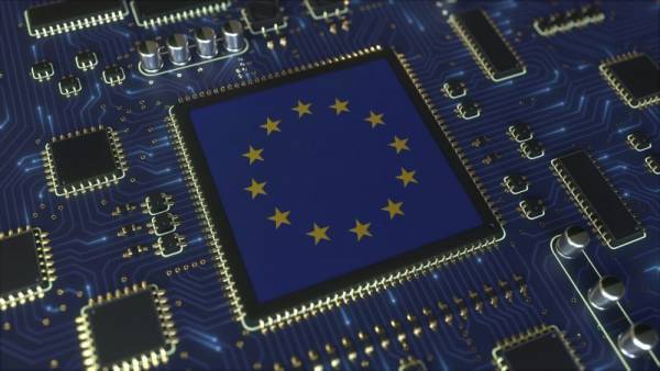 Κομισιόν: Σχέδιο για επενδύσεις €43 δισ. σε τσιπ