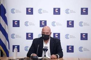 Ζαούτης: 1 στα 4 κρούσματα είναι παιδιά κάτω των 18