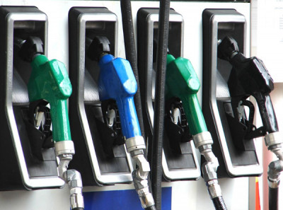 «Καμπανάκι» βενζινοπωλών: Το μεγάλο παιχνίδι στα καύσιμα γίνεται στη νοθεία