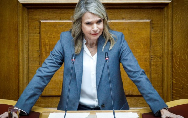 Απάντηση ΠΑΣΟΚ σε ΥΠΕΘΟ: Η κυβέρνηση συντηρεί την κερδοσκοπία της πώλησης των δανείων