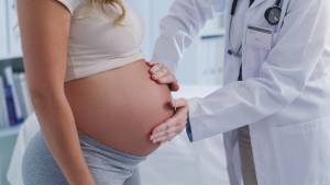 Έρευνα ΕΜΑ για τα εμβόλια mRNA σε εγκύους και βρέφη