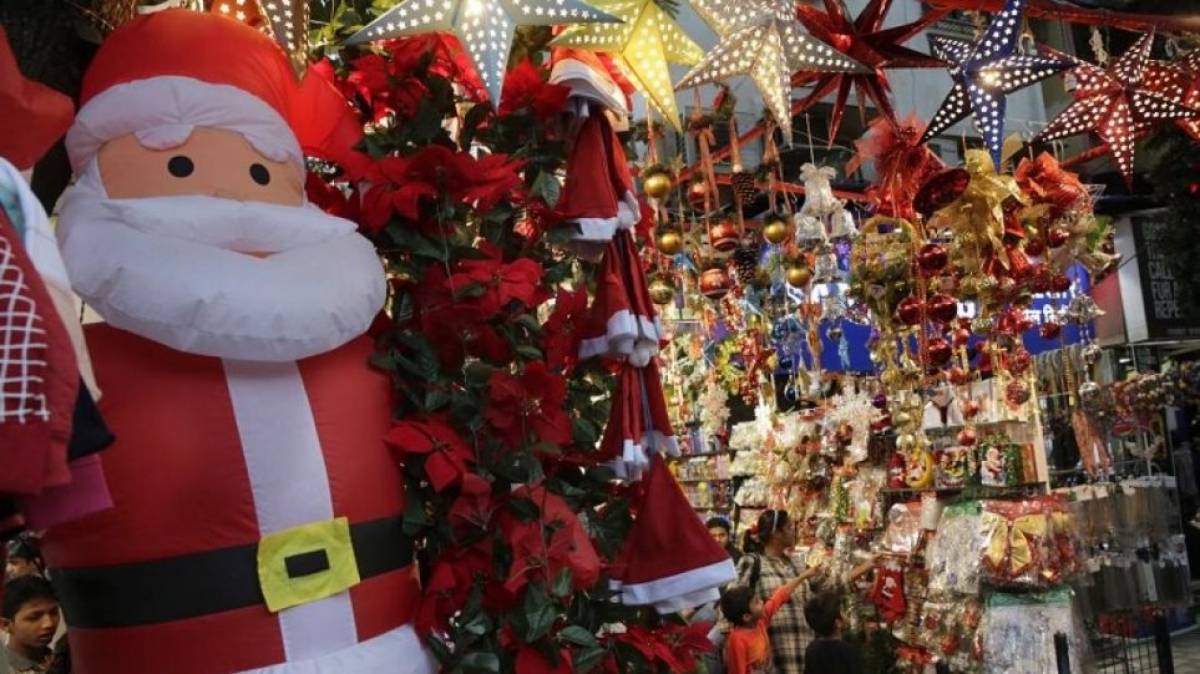 Ανοιχτά αυτήν την Κυριακή τα εμπορικά καταστήματα