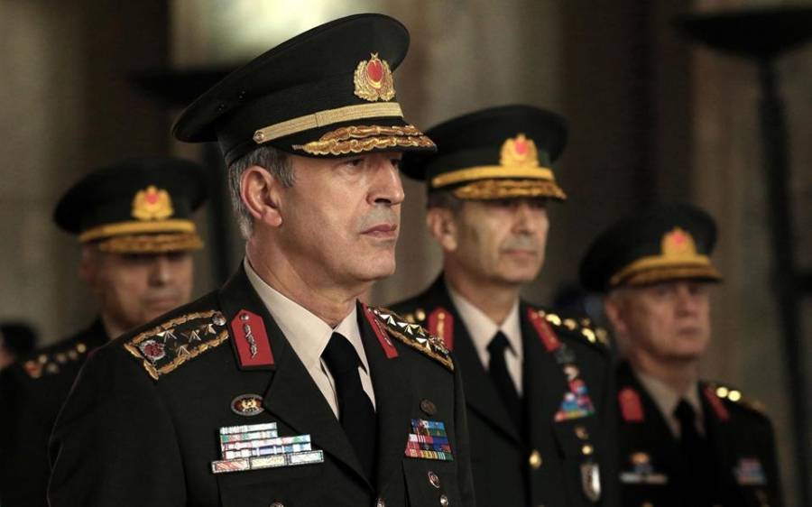 «Πολεμικές» απειλές από τον Τούρκο Υπουργό Άμυνας για το Αιγαίο