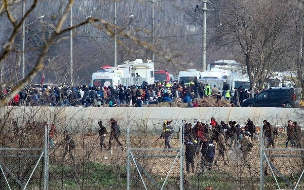 Spiegel: Η αναλγησία της Ευρώπης στον Έβρο
