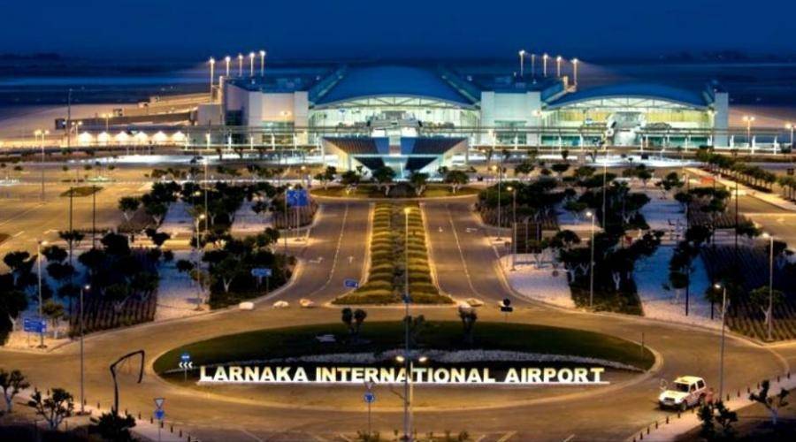 Eπαναλειτουργούν τα αεροδρόμια της Κύπρου-Πρώτη πτήση από Αθήνα