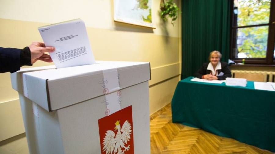 Εκλογές στην Πολωνία: Φαβορί το κυβερνών κόμμα