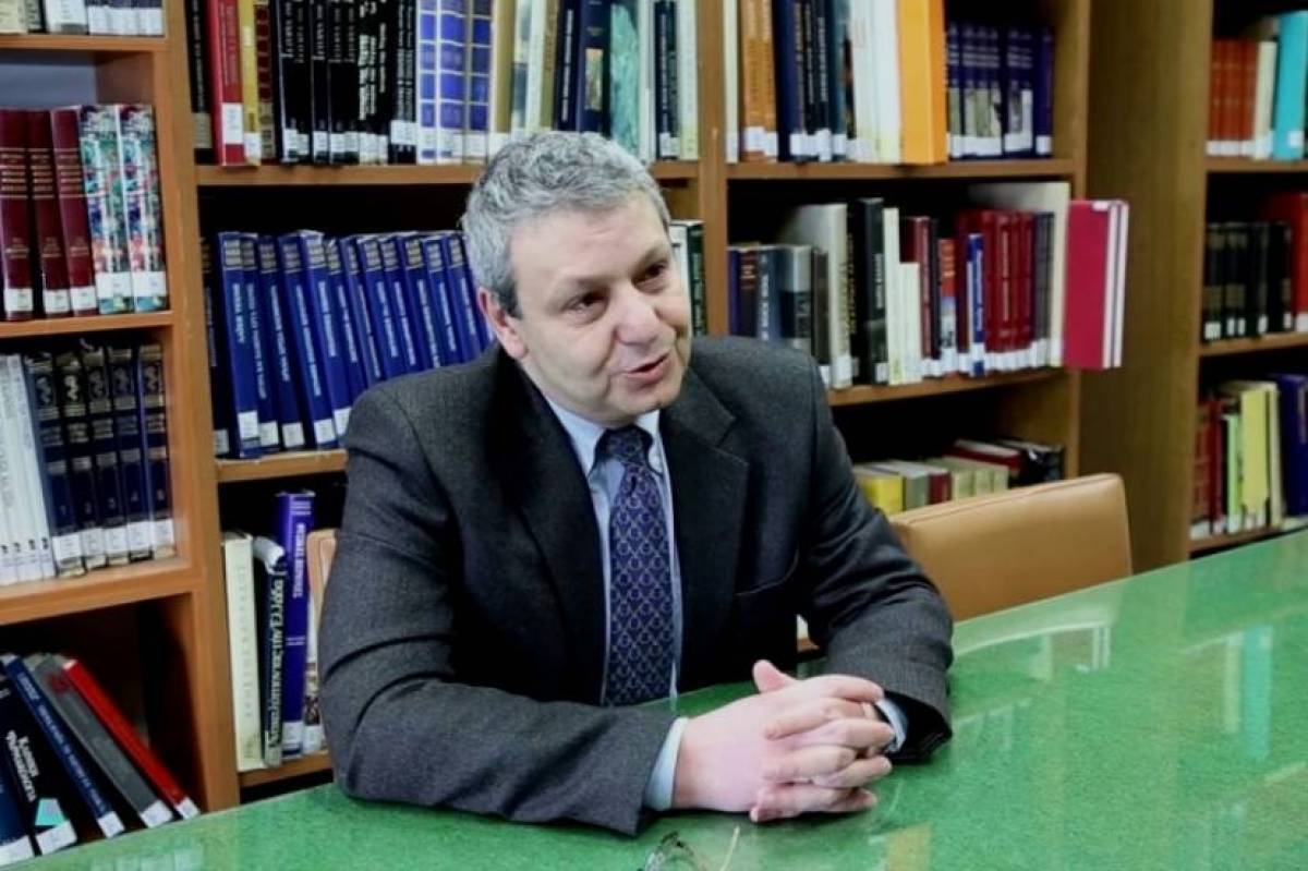 Νέος γ.γ. του Ιδρύματος της Βουλής ο Ευάνθης Χατζηβασιλείου